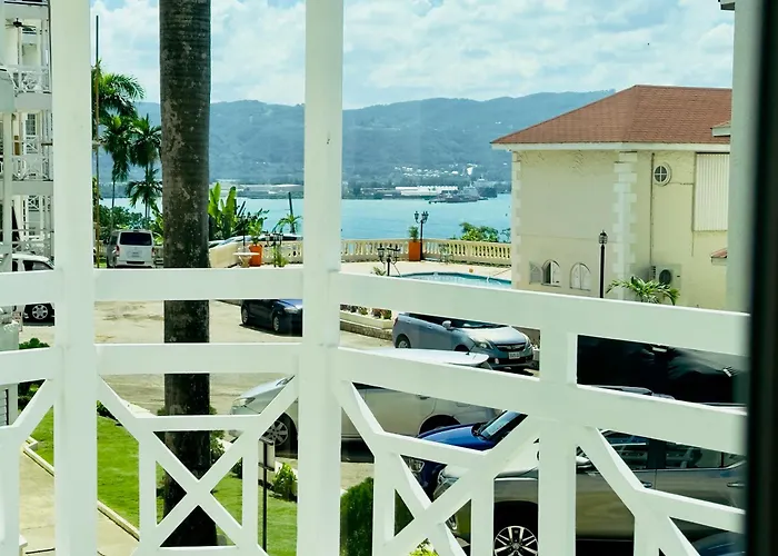 Apartment Falcon Oceanview 2br Condo-airport Transportation Available-24-7security *
