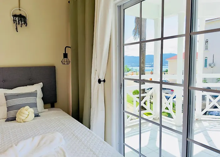 Apartment Falcon Oceanview 2br Condo-airport Transportation Available-24-7security Montego Bay