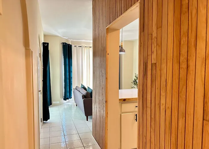 Apartment Falcon Oceanview 2br Condo-airport Transportation Available-24-7security *